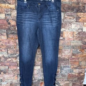 New Crown & Ivy Dark Blue Skinny Jeans with accent bows on hem